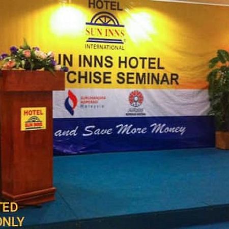 Sun Inns Hotel D'Mind 2, Ktm Serdang Seri Kembangan Exteriör bild