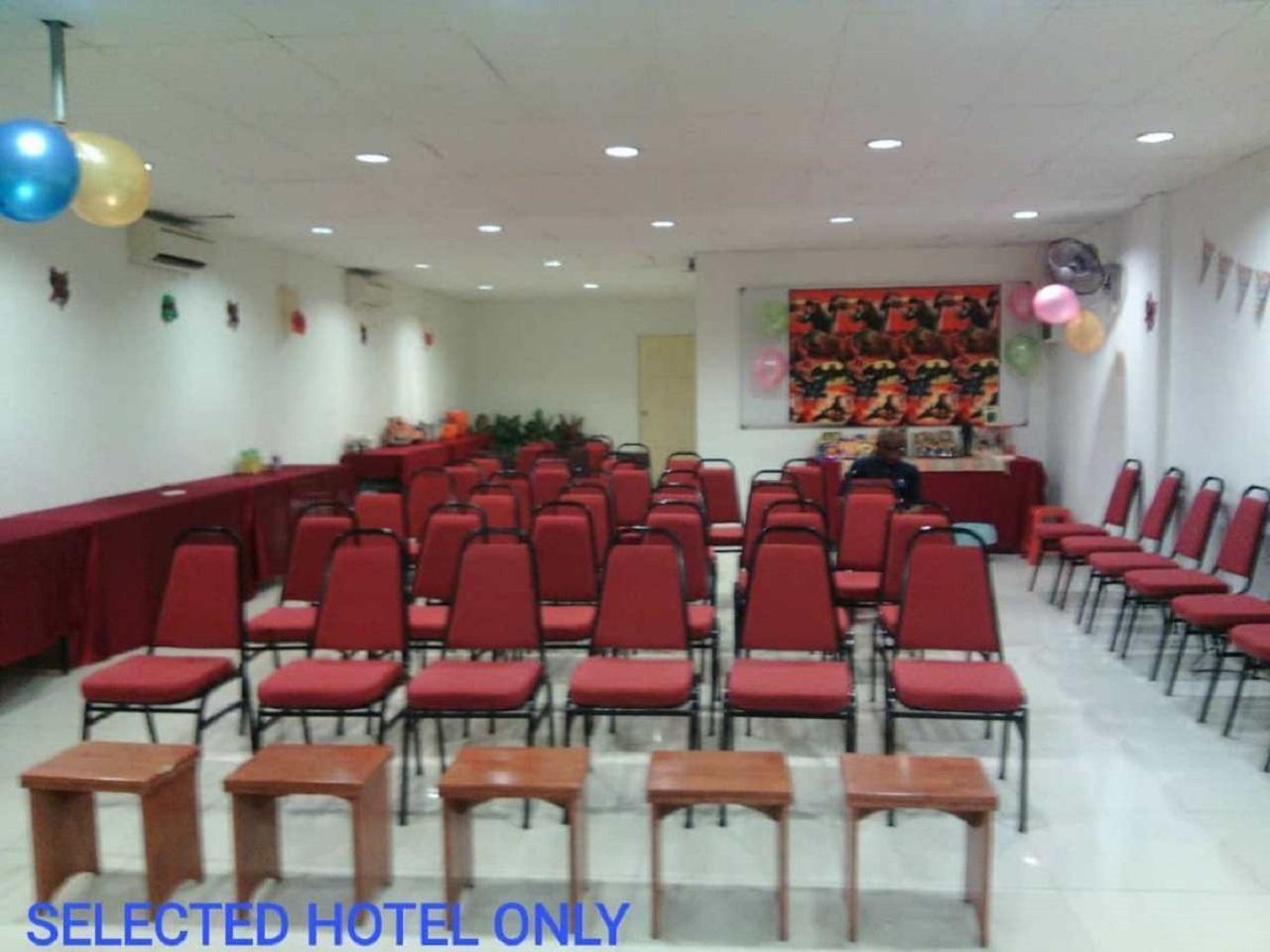 Sun Inns Hotel D'Mind 2, Ktm Serdang Seri Kembangan Exteriör bild
